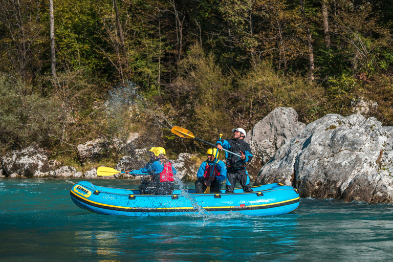 Bovec: Rafting sul fiume SocaBovec: Whitewater Rafting sul fiume Soca