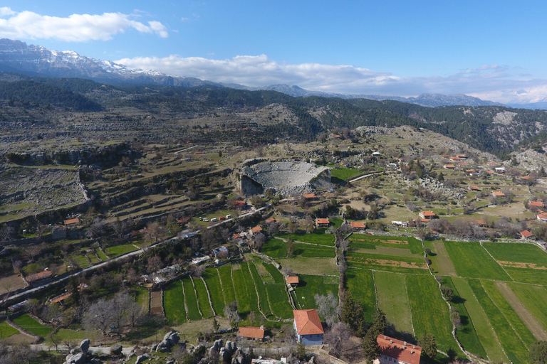 Side: wycieczka 1-dniowa do kanionu Orła z Adlerem i lunchemWycieczka do Kanionu Orła i spływ raftingowy z obiadem i odbiorem z hotelu