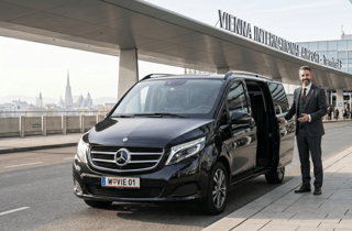 Wien: VIE Flughafen Privattransfer nach/ab Wien