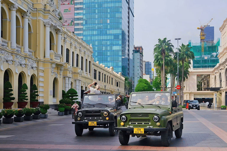 Esplora Ho Chi Minh City con una jeep car