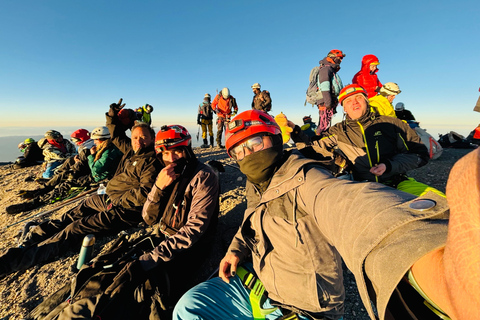 Pico de Orizaba Summit: 2-Day Tour with Gear and Personalized Tour Guide Pico de Orizaba Summit: 2-Day Tour with Equipment and Personalized Guide