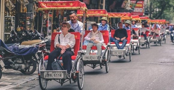 Hanoi: Hanoi Old Quarter Cyclo Tour and Sightseeing