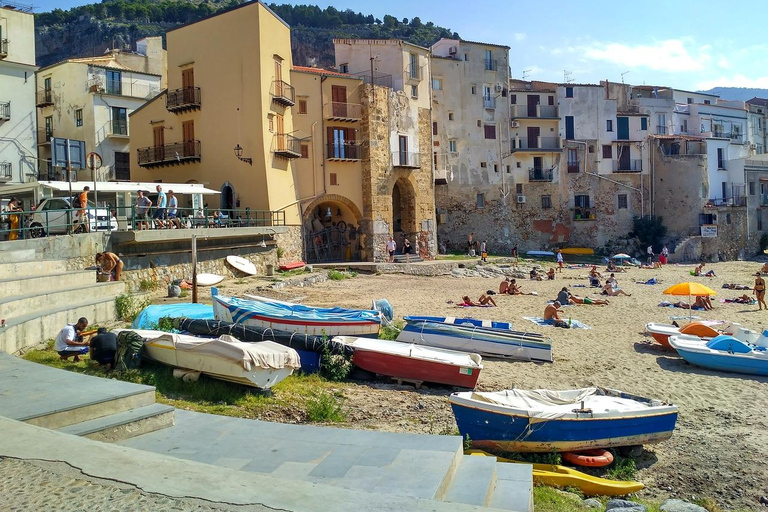 Private Day Tour to Palermo and Cefalù from Catania