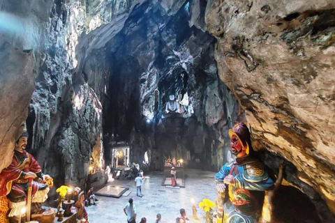 Tour privato alle montagne di marmo e alla città di Hoi An di notte.Prelievo e rientro da Da Nang