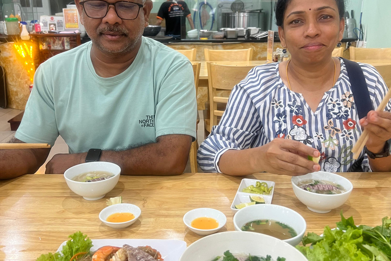 Vung Tau Tour Privado de la Ciudad y Comida Callejera con Guía FemeninaSe excluyen los alimentos