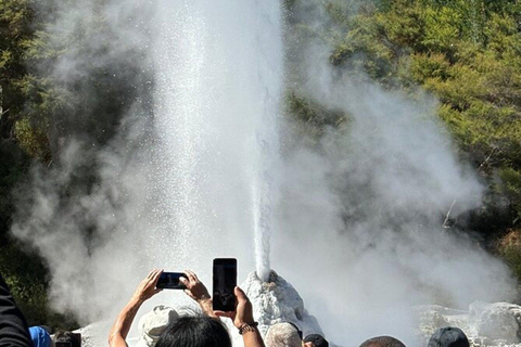 Rotorua e Taupo com gêiseres Waiotapu e LadyKnox e Huka Falls