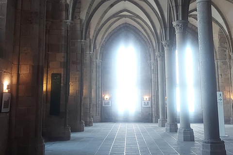 Mont Saint-Michel - Excursión de un día en furgoneta de lujo para 7 personas desde París