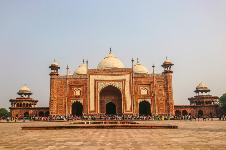 Z Jaipuru: Taj Mahal, Agra Fort i Fatehpur Sikri TourZ Jaipur:- Samochód, przewodnik, kierowca, bilety wstępu i lunch