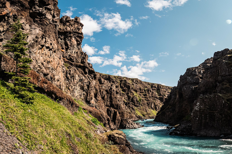 North Iceland: Europe’s Wildest Rafting in DRYSUIT