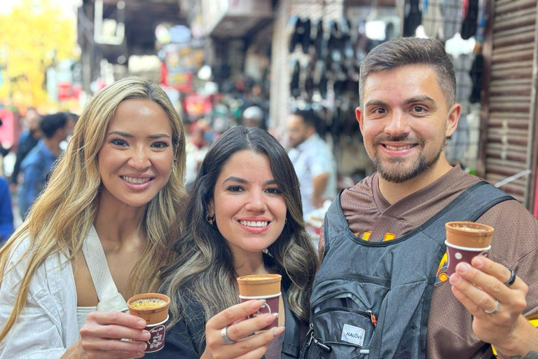 Delhi: Guided Shopping Tour Experience with Female Expert Exclusive Full-Day Shopping Tour with Female Expert Guide