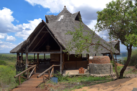 Lake Chala Tour: Hiking &/or Kayaking Lake Chala: Hiking to Border Rock