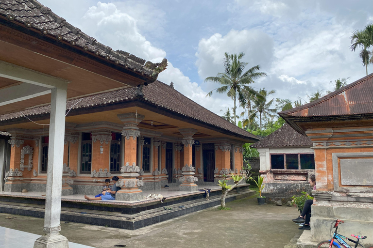 Ubud : PRIVATE Bike Tour inside Rice Field Ubud Countryside Sharing Group