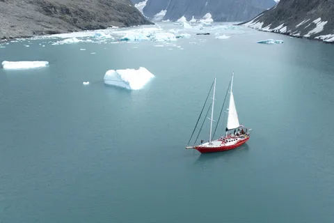 Arktis: Segelexpedition Svalbard, Island, Grönland