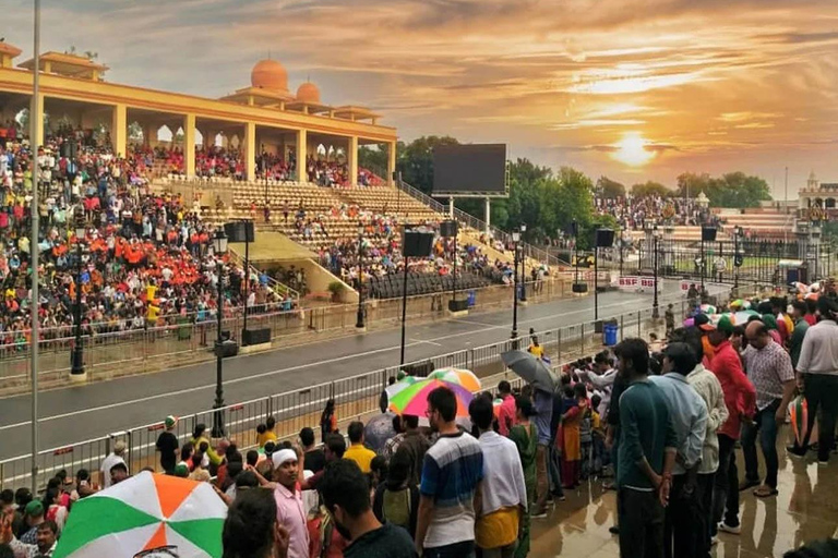 Amritsar Golden Temple with Wagah Border Wycieczka 1-N/2-dniowa