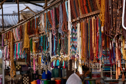 Delhi: Half-Day Market Shopping Tour with Female Guide New Delhi: Old Delhi Market Tour with Street Food