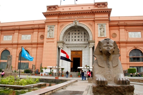 Vanuit de haven van Alexandrië: Piramide van Gizeh en Egyptisch museum
