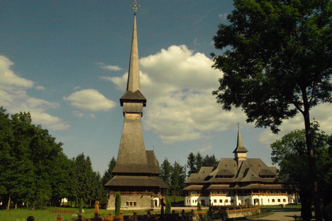 From Cluj-Napoca: Maramureș 3-Day Tour with Accommodation