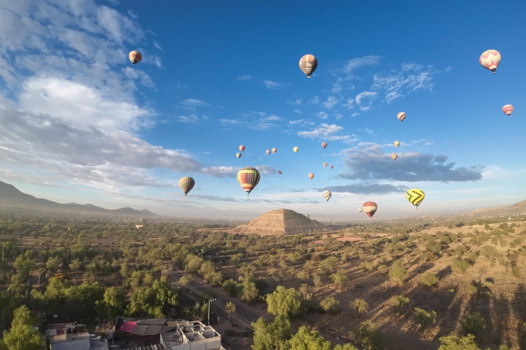 Meksyk: lot balonem ze śniadaniem w naturalnej jaskiniMeksyk: tylko lot balonem na ogrzane powietrze
