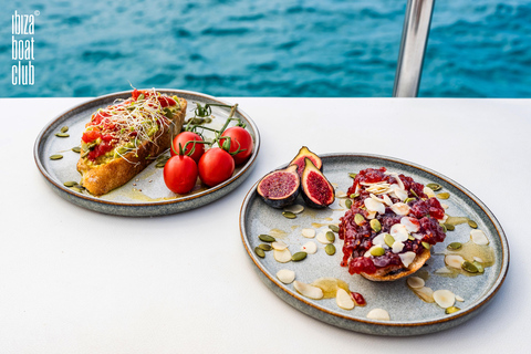 Ibiza: Half Day Pass at Ibiza Boat Club with Brunch & Drinks Bottomless Brunch Boat Party: General Admission
