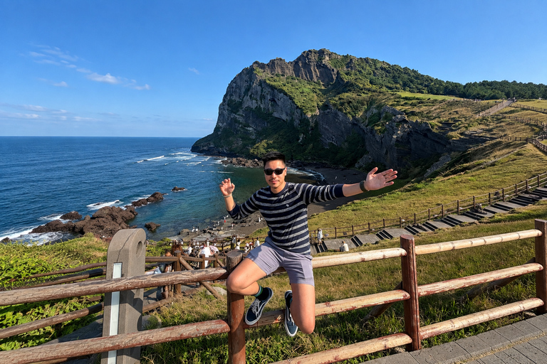 From Seogwipo & Jungmun: Jeju UNESCO Seongsan and Haenyeo