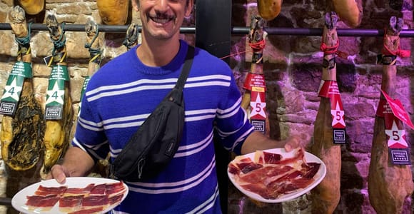 Barcelona: Tasty Street Food and Sightseeing Guided Tour