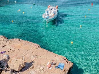 Sant Antoni: Transport w obie strony do plaży Cala Salada