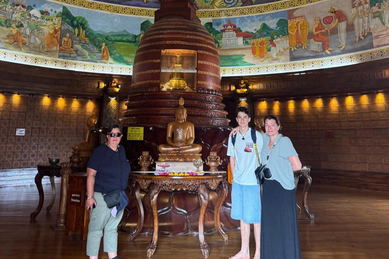Sri Lanka Tour : 2 to 10 Day Custom Round Trip From Colombo From Colombo: 2 Day Sri Lanka Discovery Private Tour