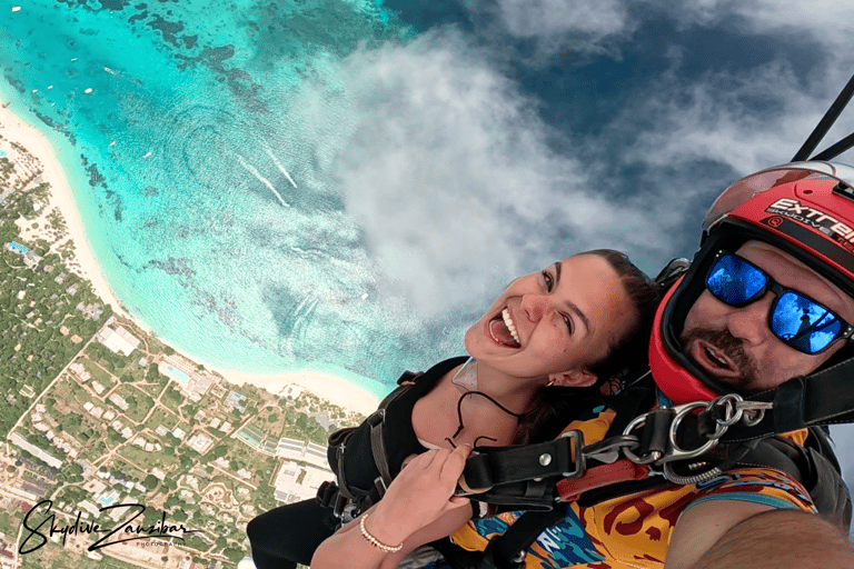 Skydive Zanzibar - Saut en tandemSkydive Zanzibar