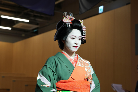 Kyoto: Sumo Show Experience with Chicken Hot Pot & Souvenir VIP Front-Row Seating