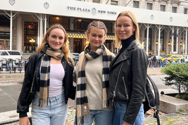 Gossip Girl Tour NYC: Central Park & Iconic Spots 40-Min Express Gossip Girl Tour: Iconic Highlights