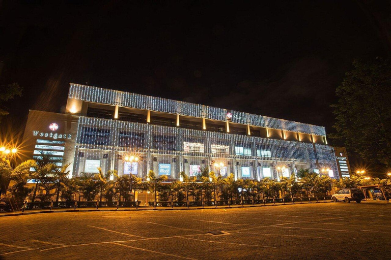 Nairobi: Shopping Malls & Local Shopping Experience