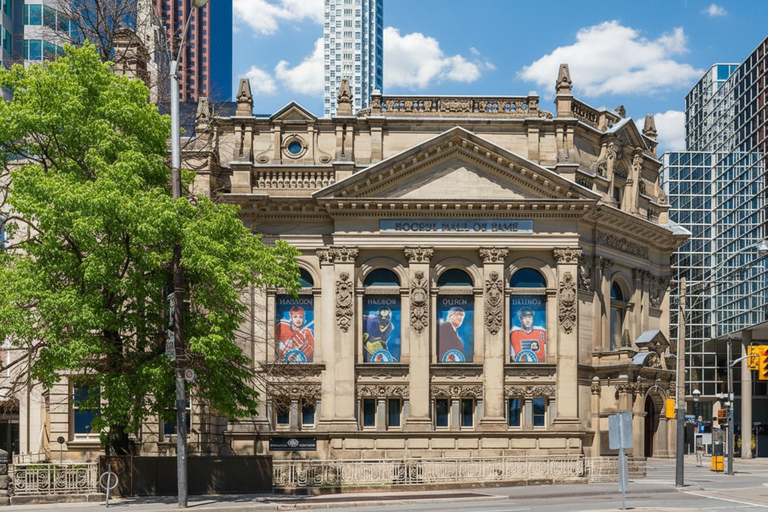 Private Food Tasting & Toronto Old Town Guided Walking Tour 2.5-hour: Food Tasting Tour at 2 Venues