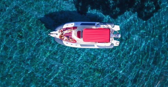 Medulin: Private Boat Tour to Cres Island (Full-Day Experience)