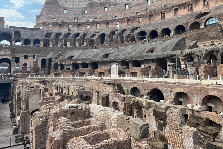 Rome: Colosseum Guided Tour
