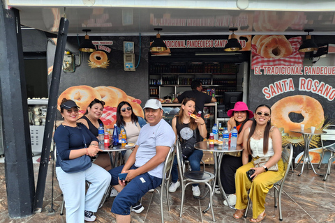 Medellín: tour privato delle Comunità 13 e 3 con funiviaMedellín: tour privato dei quartieri 13 e 3 con funivia