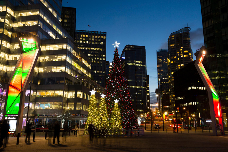 Vancouver’s Festive Shoreline: A Christmas Walking Tour