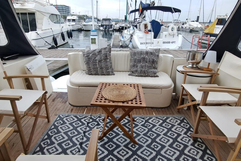 Porto: Luxury Yacht Tour of the 6 Bridges and Douro Estuary Sunset Tour