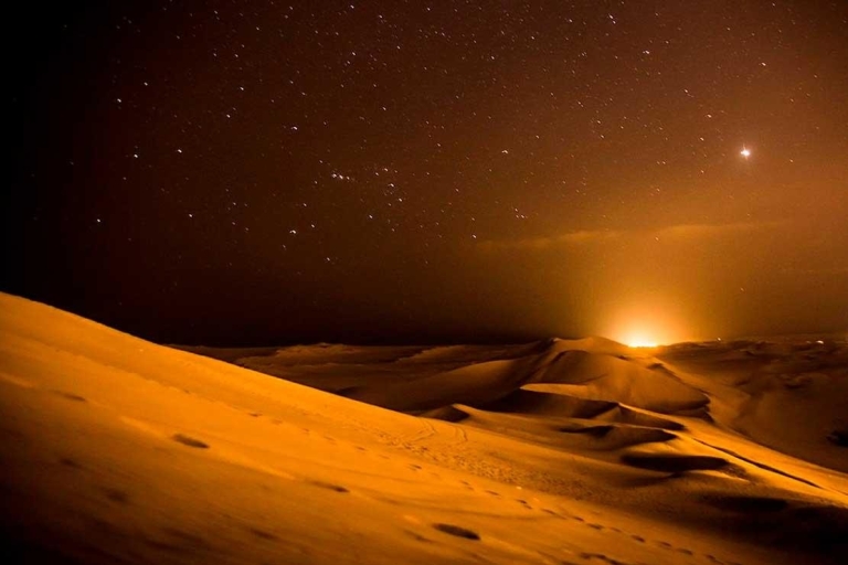 Explorer la magie de la nuit : D'Ica au désert de Huacachina