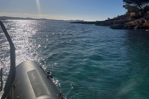 Ibiza : excursion privée en bateau tout compris sur la côte sud-ouest