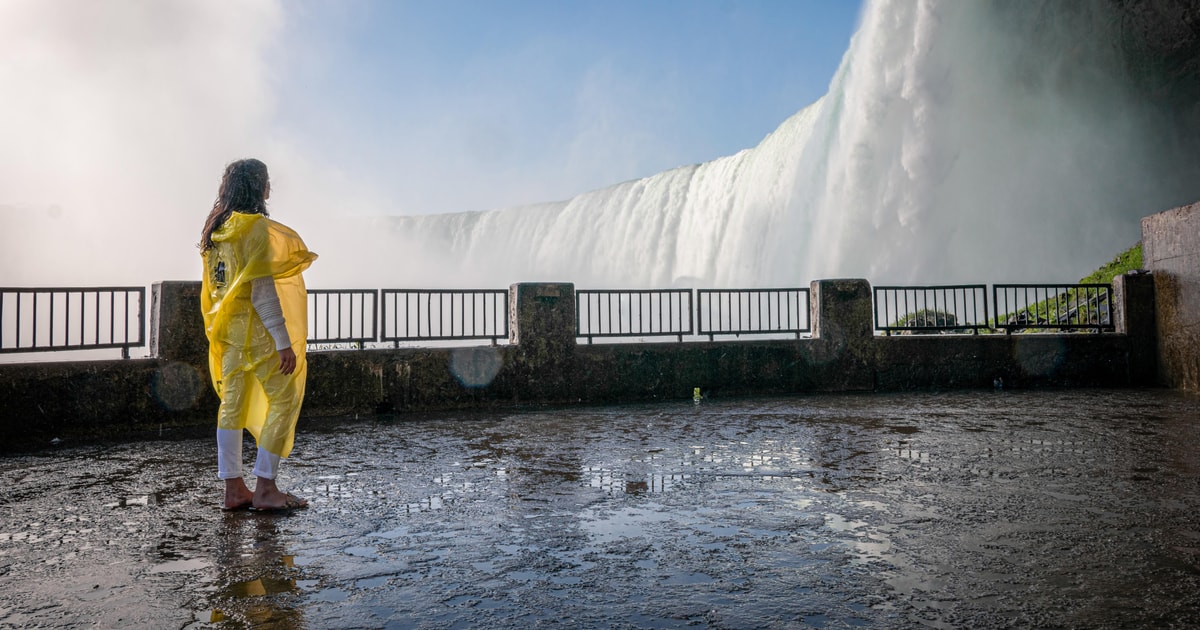 Niagara Falls Tour with Skip the Line Cruise & Maple Tasting | GetYourGuide