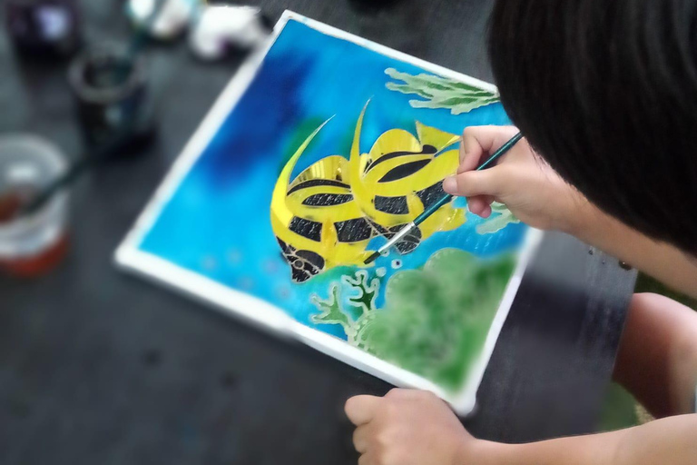 لانكاوي: جولة بالقارب بين أشجار المانغروف مع لوحات الباتيك والمأكولات المحلية