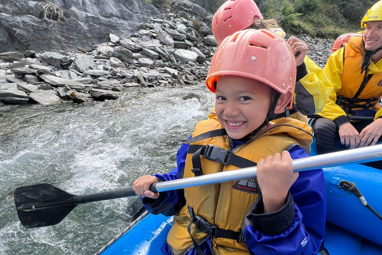 Queenstown: rafting en el río Shotover y excursión al cañón SkippersPor la mañana: Rafting en el río Shotover y excursión al cañón Skippers