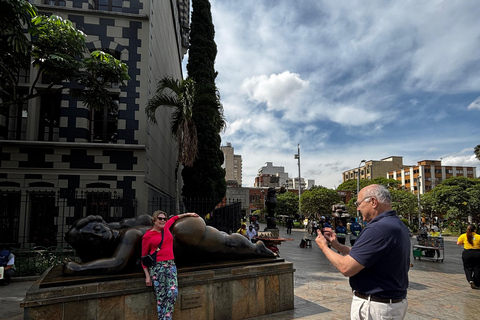 麦德林： VIP私人之旅，博特罗的完整历史，美术馆，博物馆麦德林：VIP私人之旅，博特罗的完整历史，美术馆，博物馆