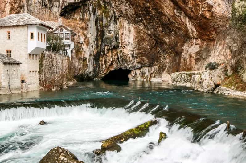 Excursão de Meio Dia a Blagaj Tekija e ao Rio Buna saindo de Mostar