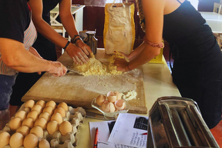 Morcone: pastaworkshop met boerderijrondleiding en lunch