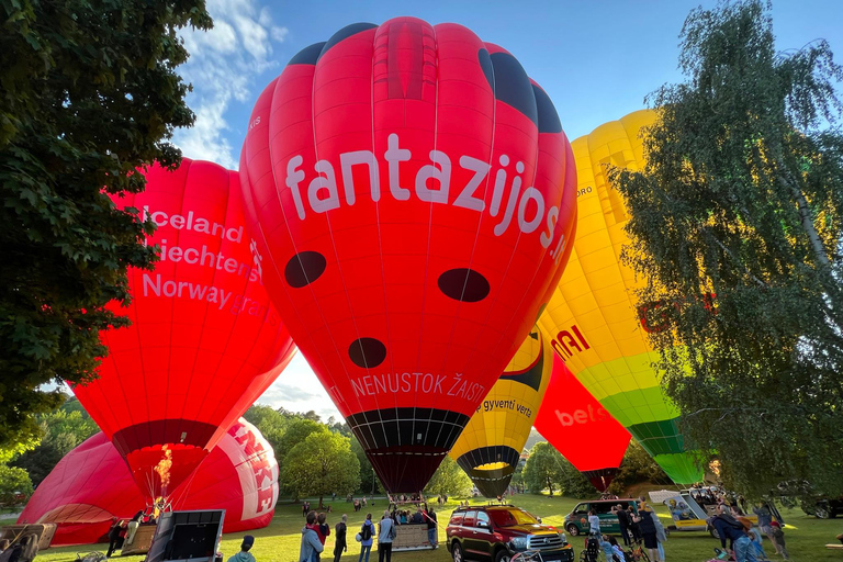 Trakai Hot Air Balloon Flight with Champagne & Small Gifts