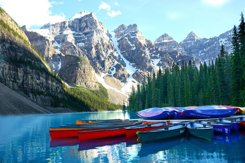 Calgary: Lake Louise, Moraine Lake, and Johnston Canyon Tour