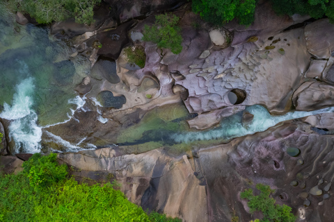 Port Douglas: Waterfall Tour with Lunch