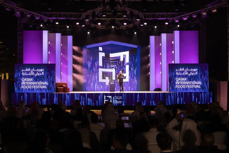 Doha: Fireworks Drone Show at International Food Festival