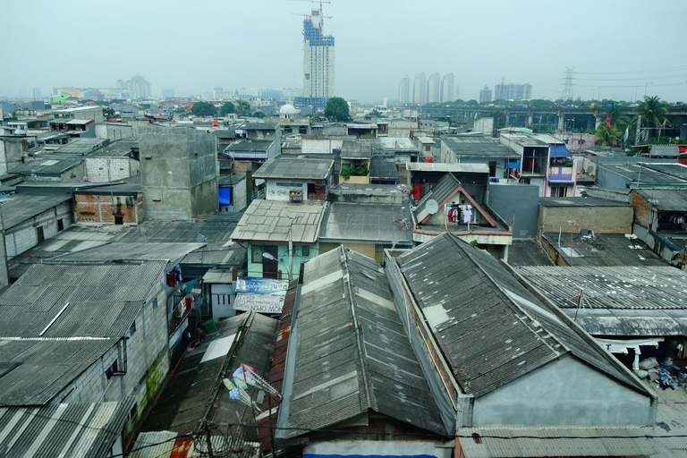 Livingstone: Guided City Tour Past & Present Experience. Livingstone: Livingstone’s City Tour Past and Present.